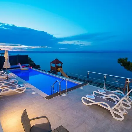 Grski Rat By Guide Vila *