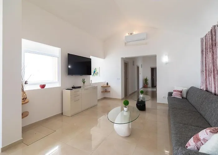 Grski Rat By Guide Blato (Korcula)