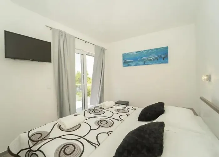 Grski Rat By Guide * Blato (Korcula)