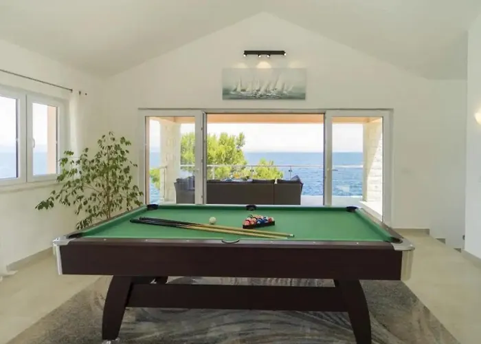 Grski Rat By Guide * Blato (Korcula)